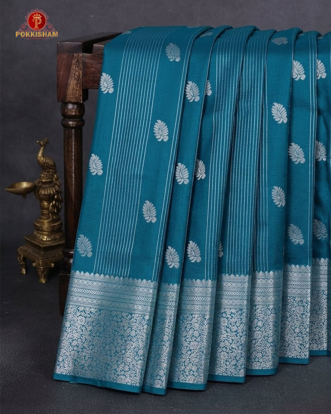 Vairaoosi Soft Silk Sarees With Contrast Pallus & "Silver Zari" Porder -  Sumathi